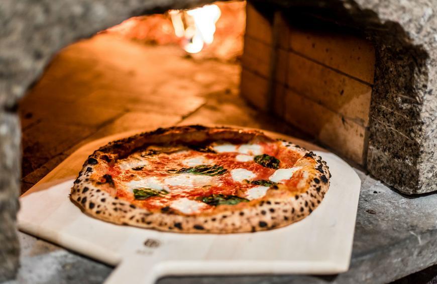 The Knot Barn pizza oven